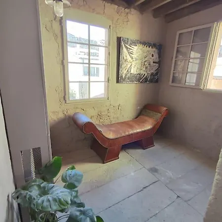 étage 2 Sur Cour Aux Chartrons Avec Climatisation * Burdeos