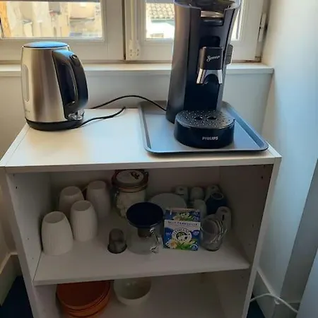 Etage 2 Sur Cour Aux Chartrons Avec Climatisation Bordeaux