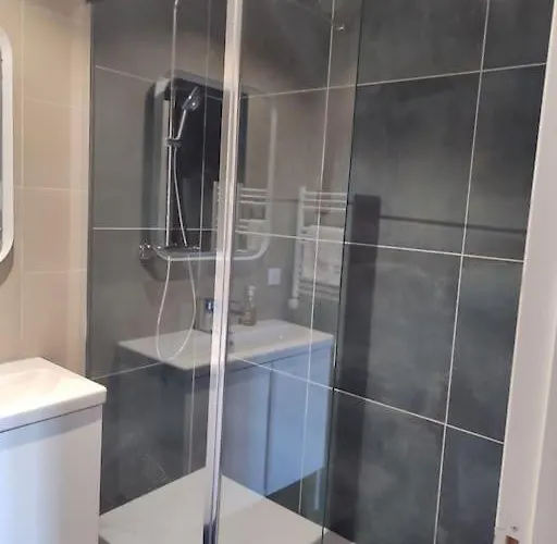 Apartment Etage 2 Sur Cour Aux Chartrons Avec Climatisation *