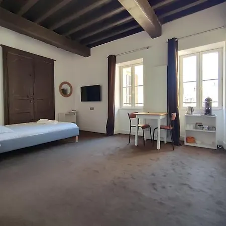 Apartment Etage 2 Sur Cour Aux Chartrons Climatisation Bordeaux