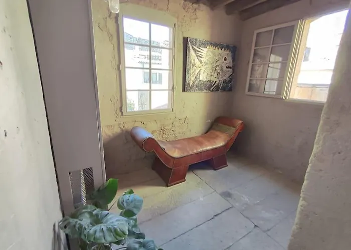 étage 2 Sur Cour Aux Chartrons Avec Climatisation * Burdeos